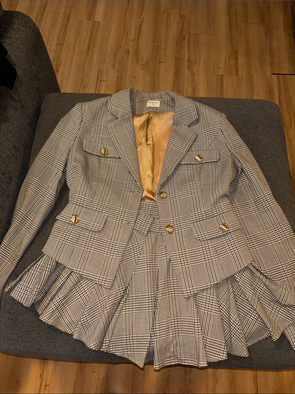 Miss Circle Checked Tailored Blazer and skirt set in Gray
